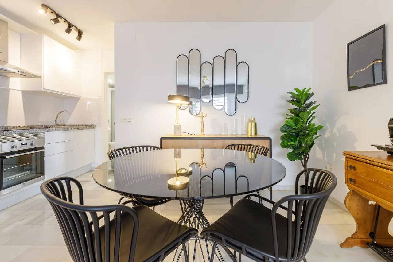 Caleta Homes - Apartamentos Pompidou Malaga